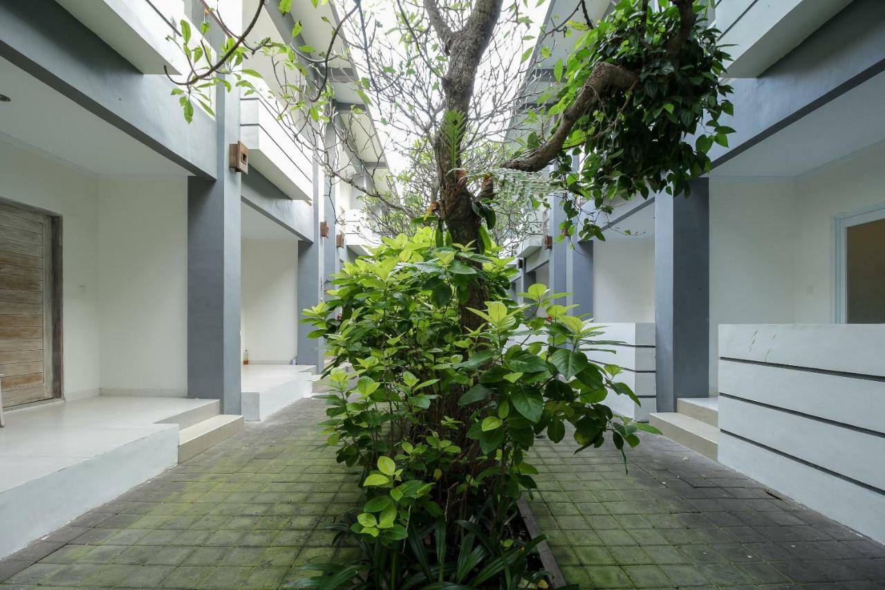 Mesari Beach Inn & Stables Seminyak Exteriör bild